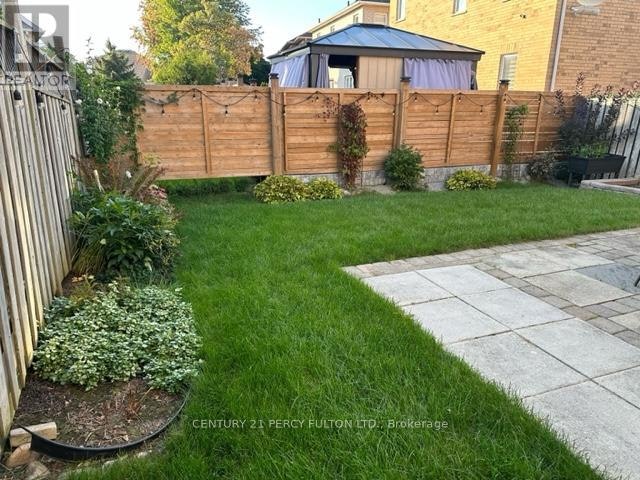 5 Hillpath Crescent, Brampton, ON, L6Z 4V1 - 8