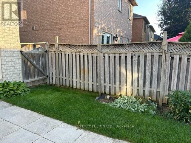 5 Hillpath Crescent, Brampton, ON, L6Z 4V1 - 7