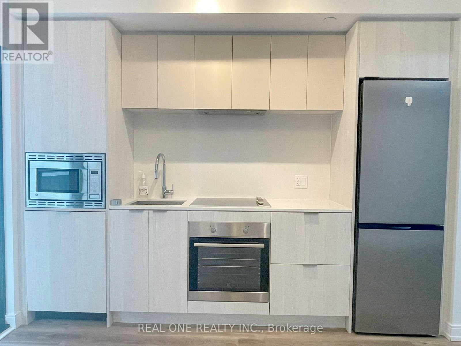 820-1 Jarvis Street, Hamilton, ON, L8R 0A8 - 7