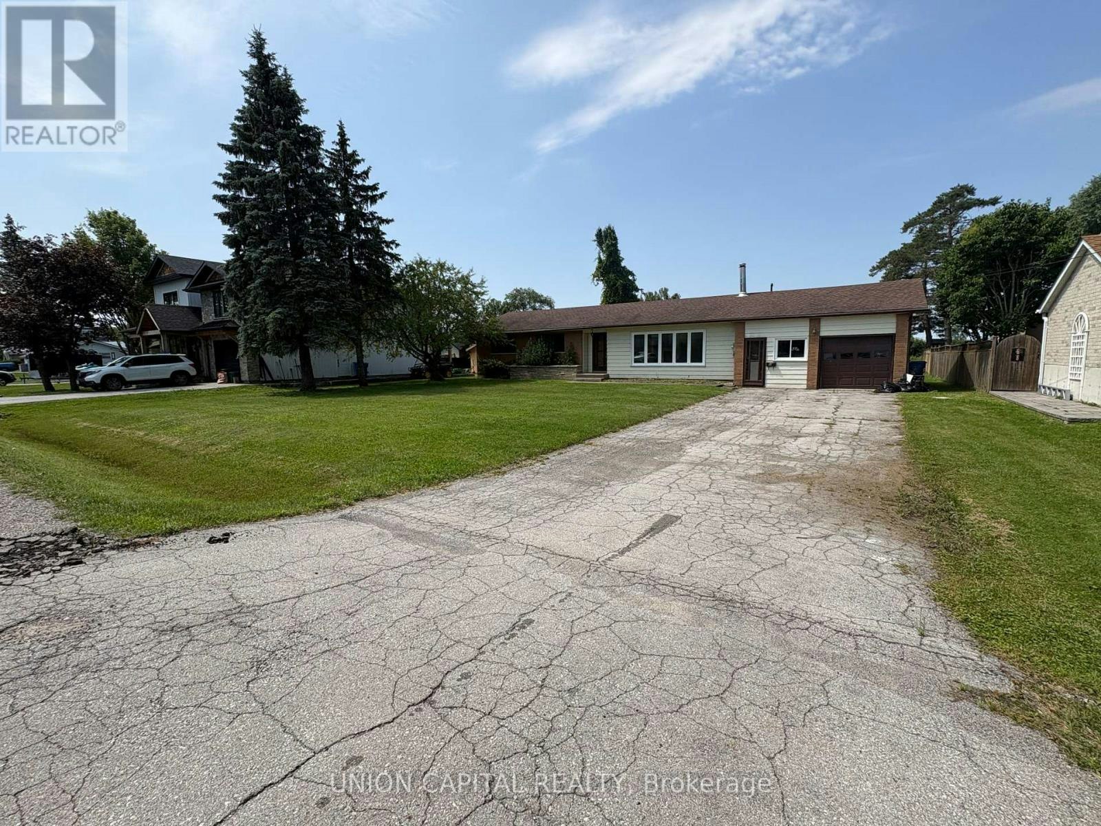 64 Canal Street, Georgina, ON, L4P 1K5 - 2