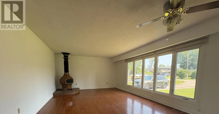 64 Canal Street, Georgina, ON, L4P 1K5 - 3