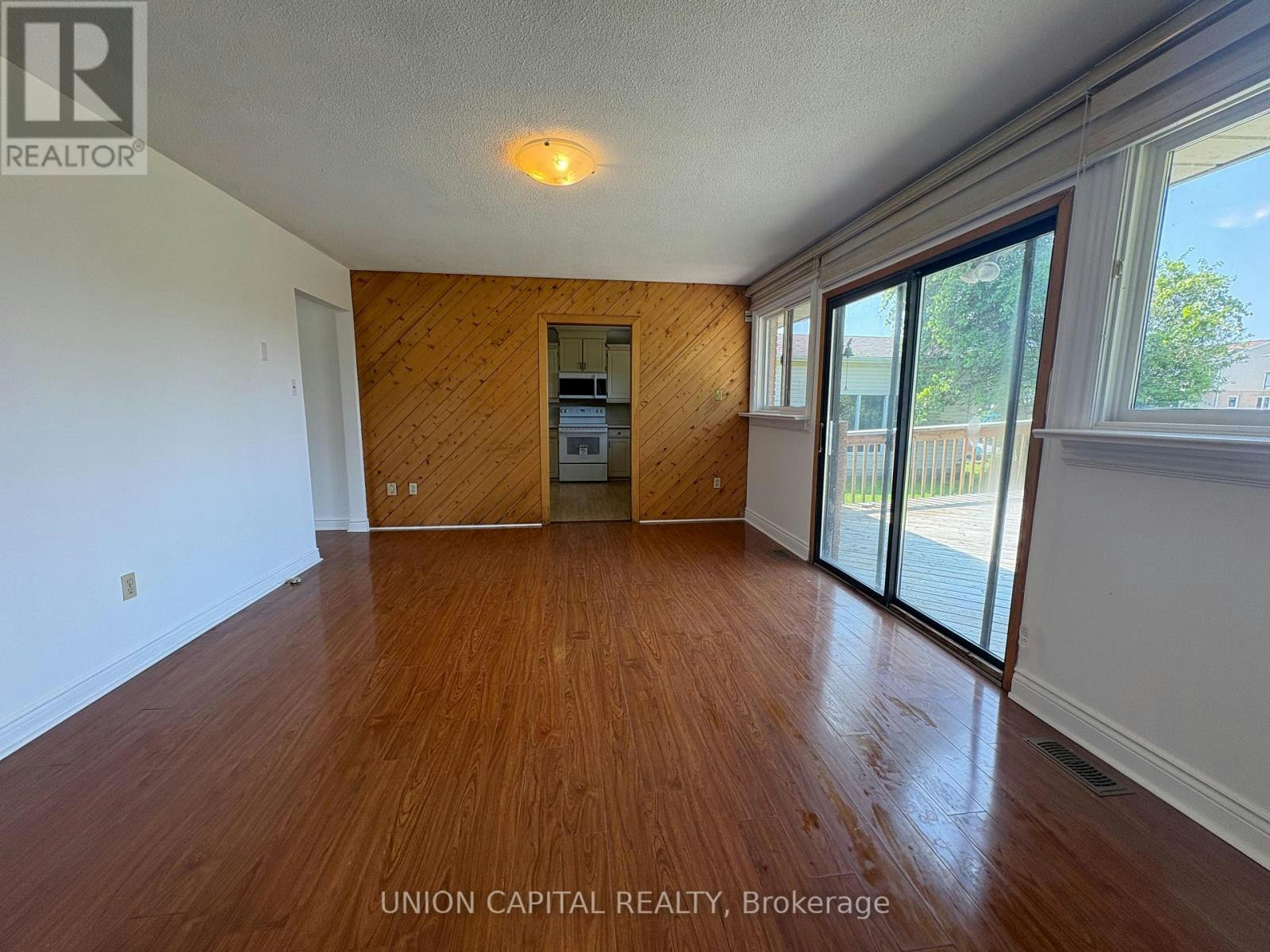 64 Canal Street, Georgina, ON, L4P 1K5 - 4