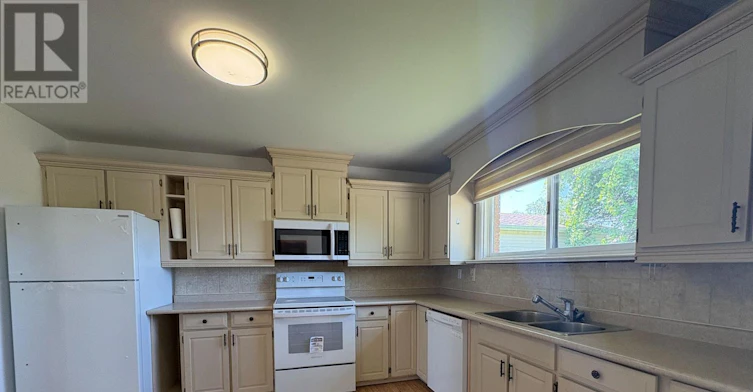64 Canal Street, Georgina, ON, L4P 1K5 - 6