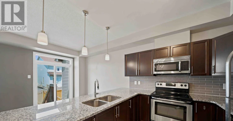 615 Spring Valley Drive, Ottawa, ON, K1W 0C6 - 6