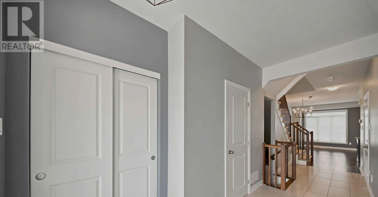 615 Spring Valley Drive, Ottawa, ON, K1W 0C6 - 3