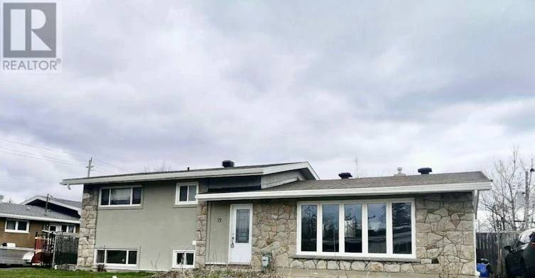 71 Ashburn Drive, Ottawa, ON, K2E 6N4