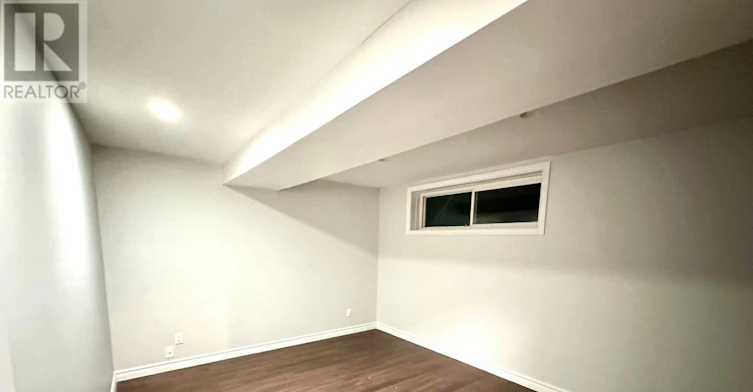 71 Ashburn Drive, Ottawa, ON, K2E 6N4 - 8