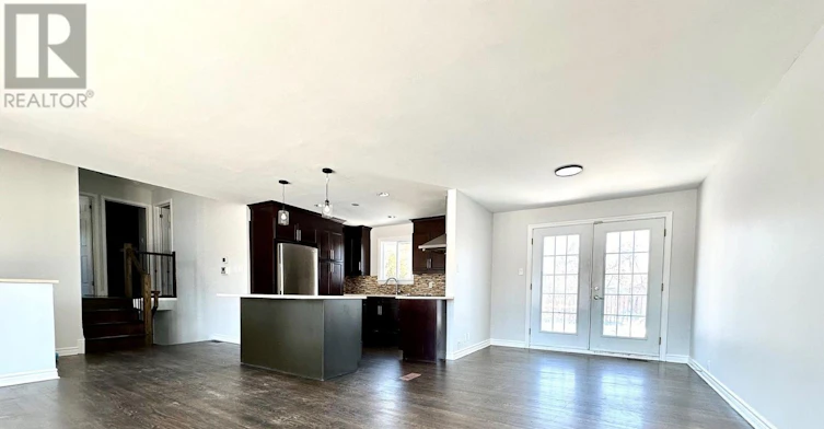 71 Ashburn Drive, Ottawa, ON, K2E 6N4 - 5