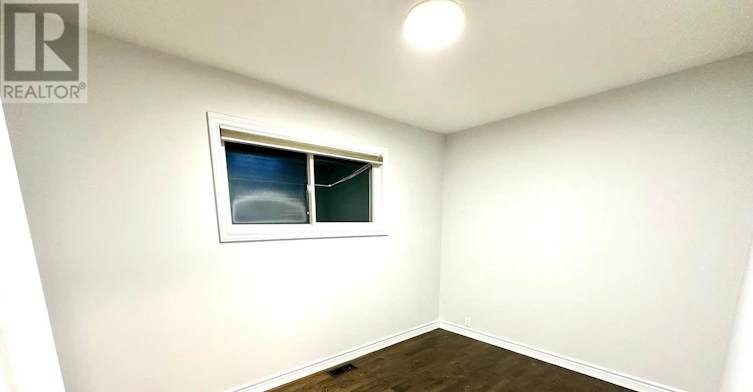 71 Ashburn Drive, Ottawa, ON, K2E 6N4 - 6