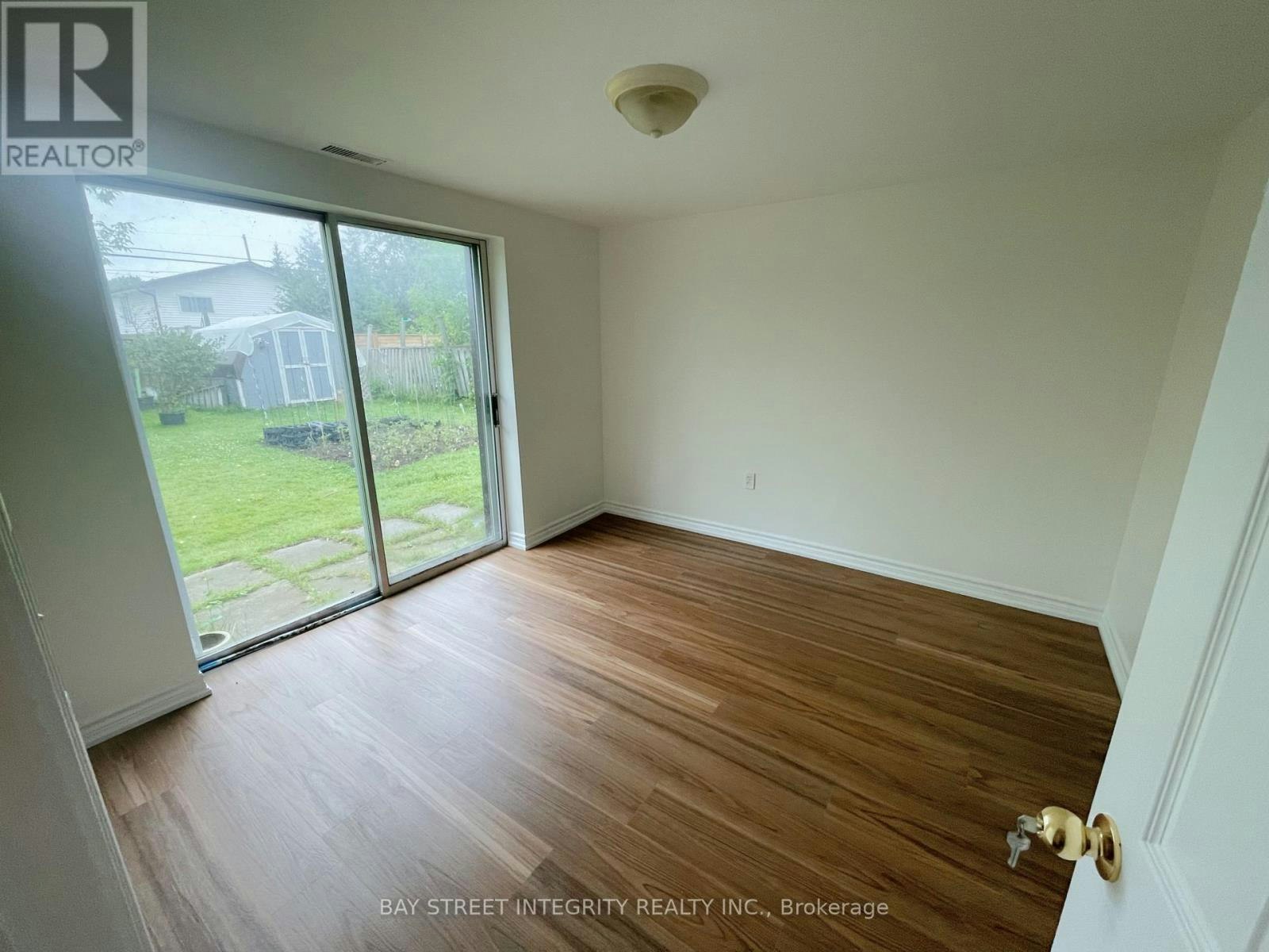 1ST FLOOR-320 Miami Drive, Georgina, ON, L4P 2Z7 - 3