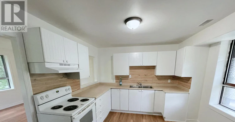 1ST FLOOR-320 Miami Drive, Georgina, ON, L4P 2Z7 - 2