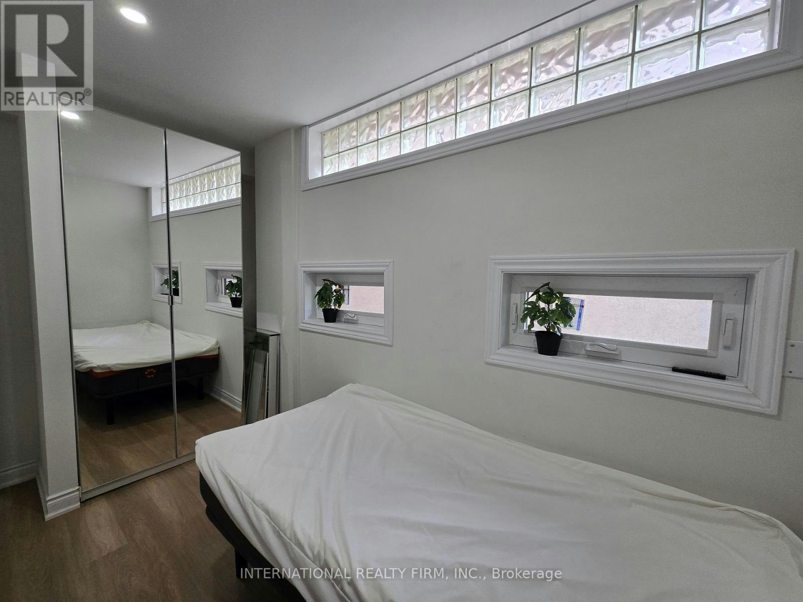 MAIN-261 Soudan Avenue, Toronto, ON, M4S 1W2 - 11