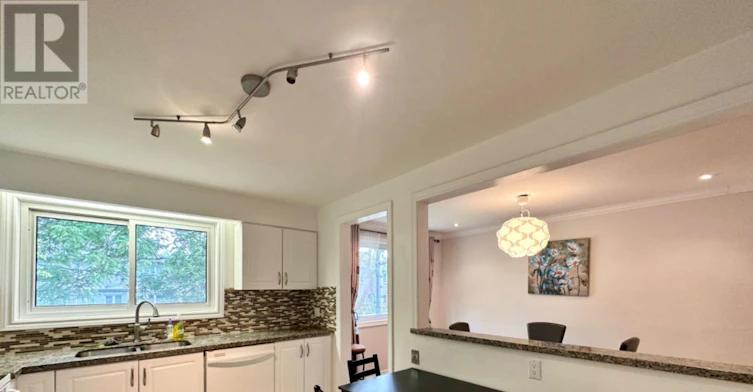 35 Lailey Crescent, Toronto, ON, M2N 4H2 - 4