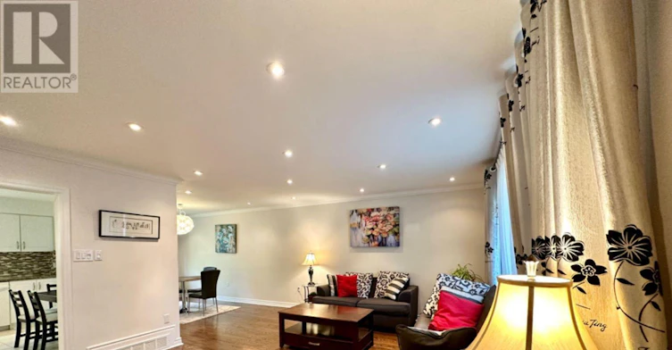 35 Lailey Crescent, Toronto, ON, M2N 4H2 - 2