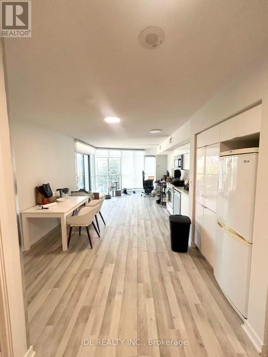329-21 Iceboat Terrace, Toronto, ON, M5V 4A9 - 4