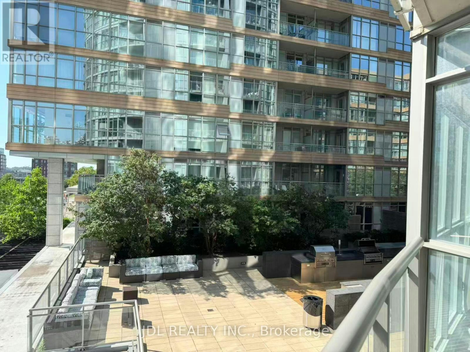 329-21 Iceboat Terrace, Toronto, ON, M5V 4A9 - 11