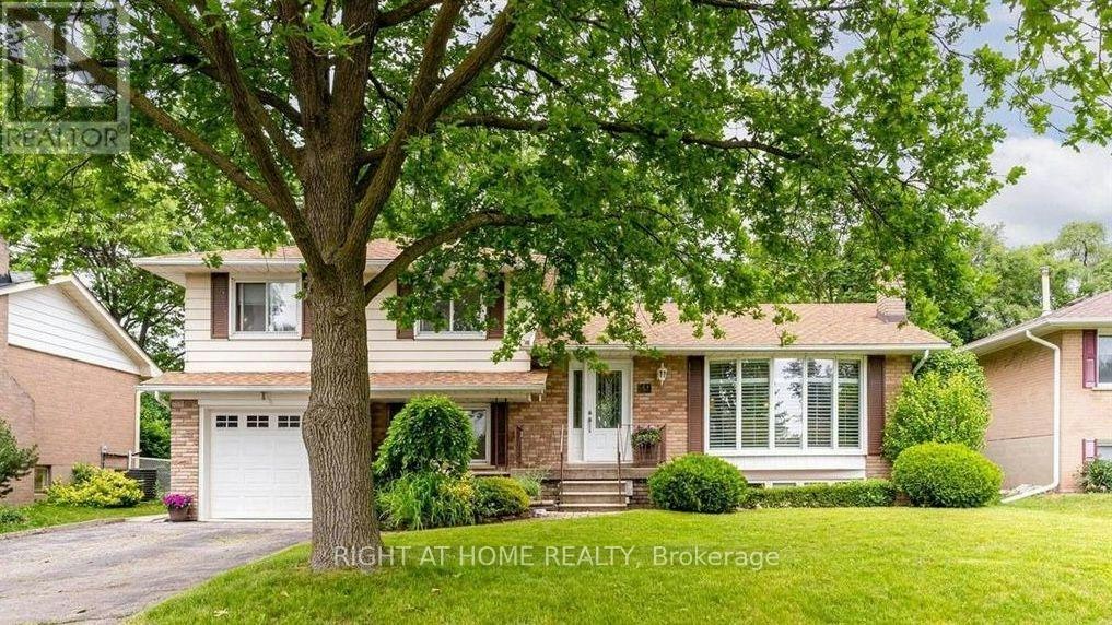49 Rayne Avenue, Oakville, ON, L6H 1C1