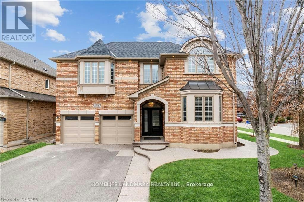 2384 Parkglen Avenue, Oakville, ON, L6M 4Y5