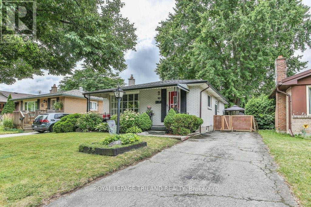 15 Talavera Crescent, London, ON, N5V 1K7
