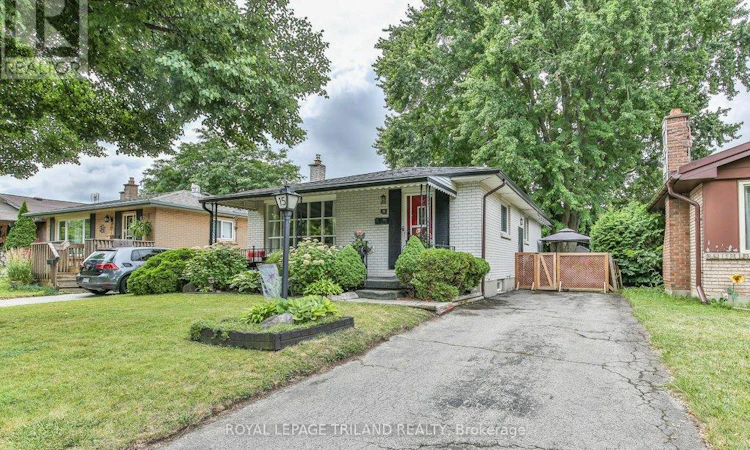 15 Talavera Crescent