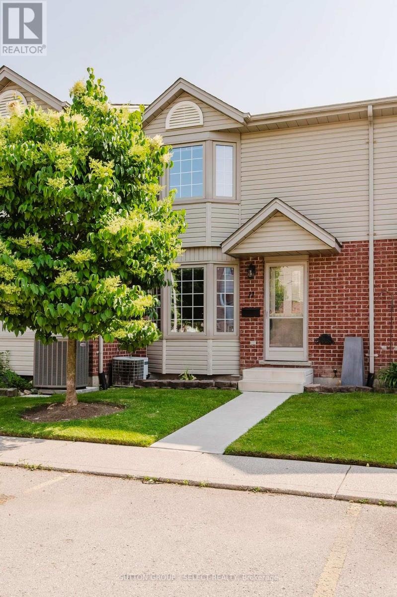 11-151 Martinet Avenue, London, ON, N5V 4T4