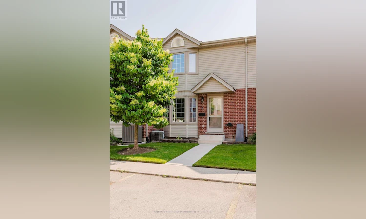 11-151 Martinet Avenue