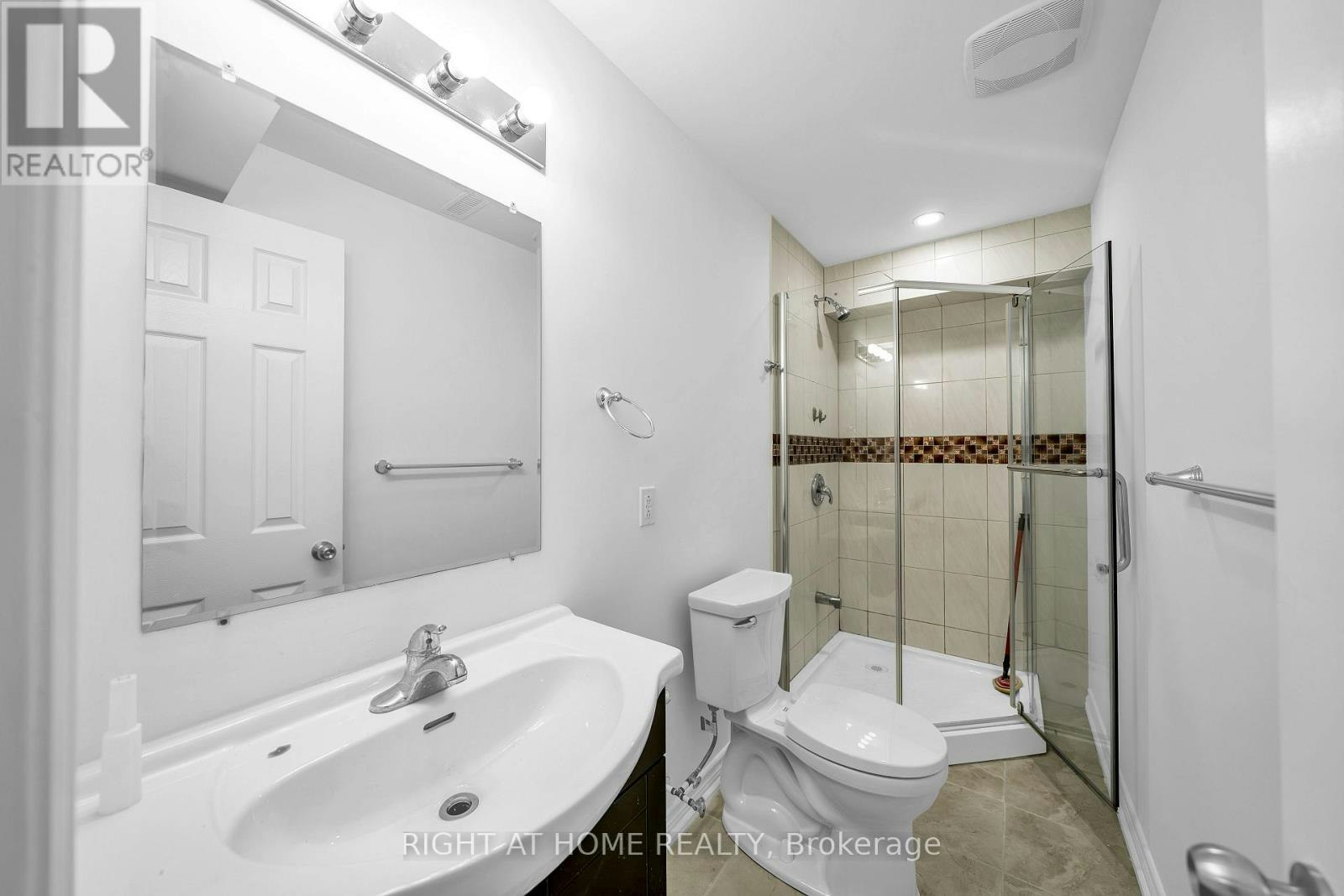 BASEMENT APARTMENT-2387 Kentucky Derby Way, Oshawa, ON, L1L 0H3 - 9