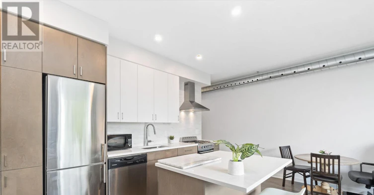 305-22 Perkins Street, Ottawa, ON, K1R 7G5 - 10
