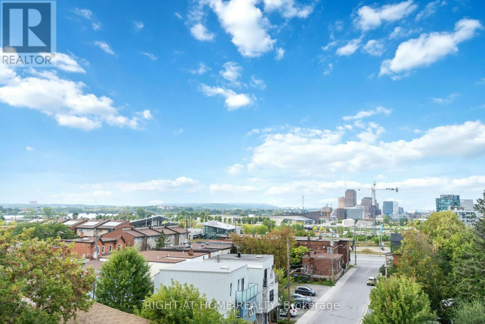 305-22 Perkins Street, Ottawa, ON, K1R 7G5 - 4