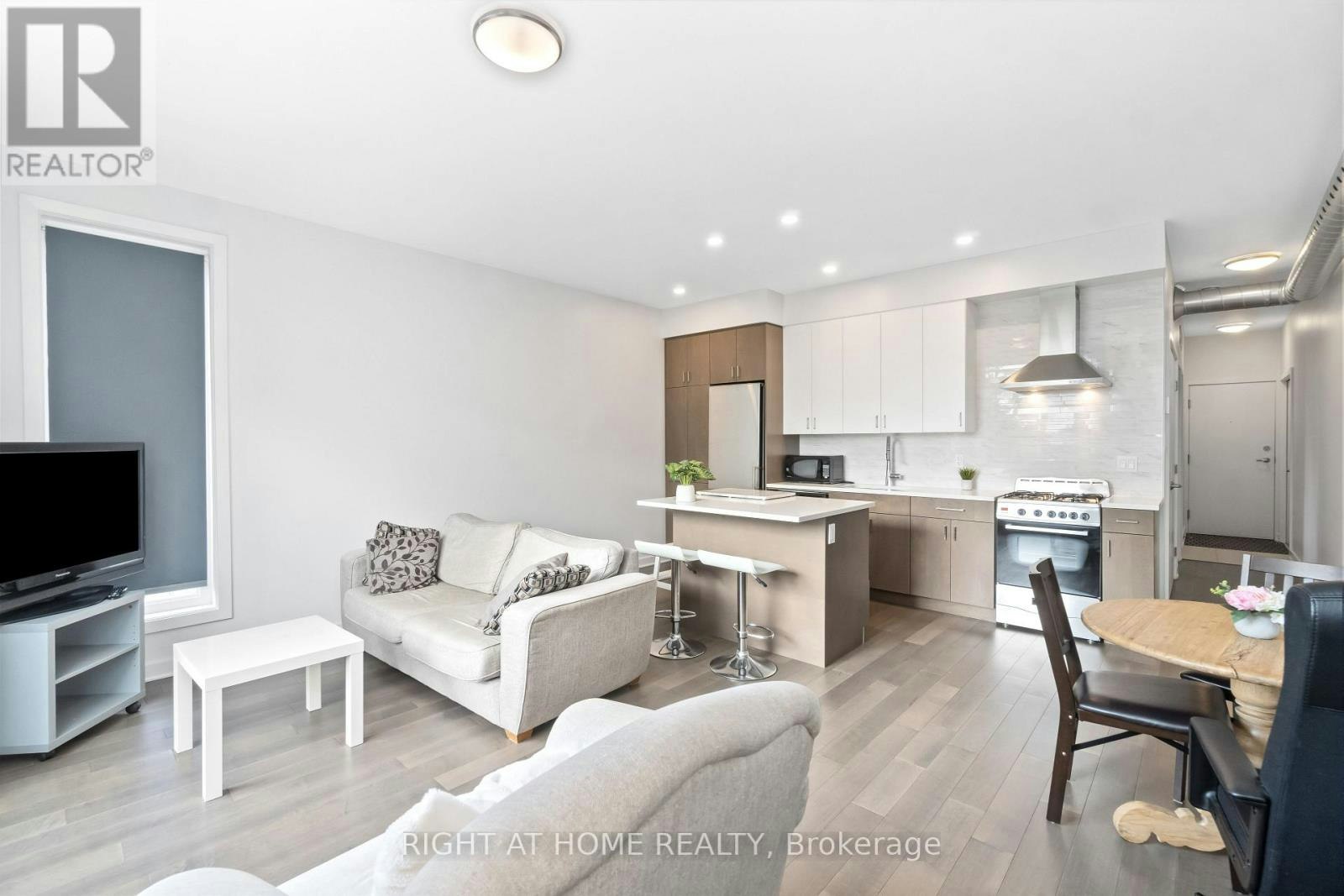 305-22 Perkins Street, Ottawa, ON, K1R 7G5 - 6