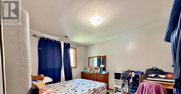 UPPER-6475 Taylor Street, Niagara Falls, ON, L2G 2E9 - 9