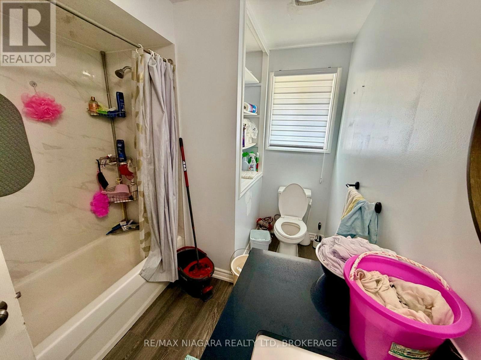 UPPER-6475 Taylor Street, Niagara Falls, ON, L2G 2E9 - 8