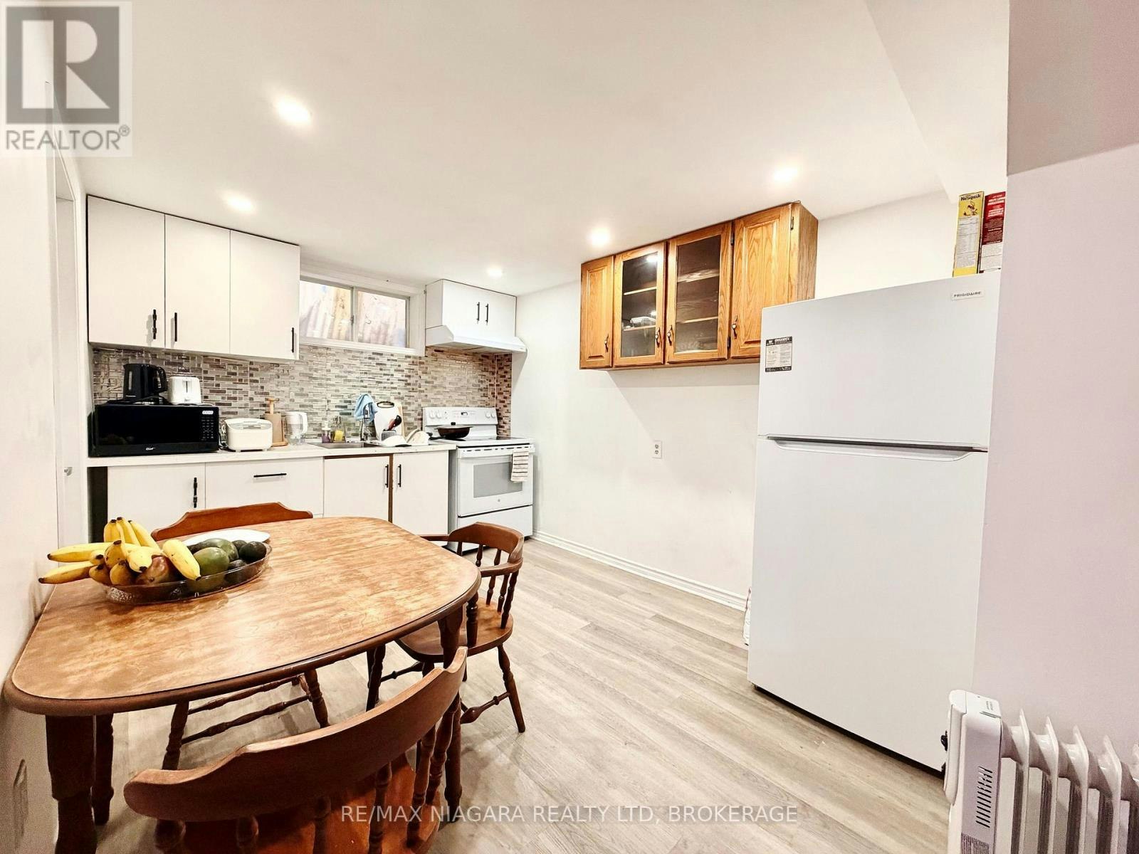 LOWER-6475 Taylor Street, Niagara Falls, ON, L2G 2E9