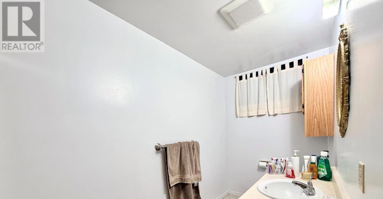 LOWER-6475 Taylor Street, Niagara Falls, ON, L2G 2E9 - 10