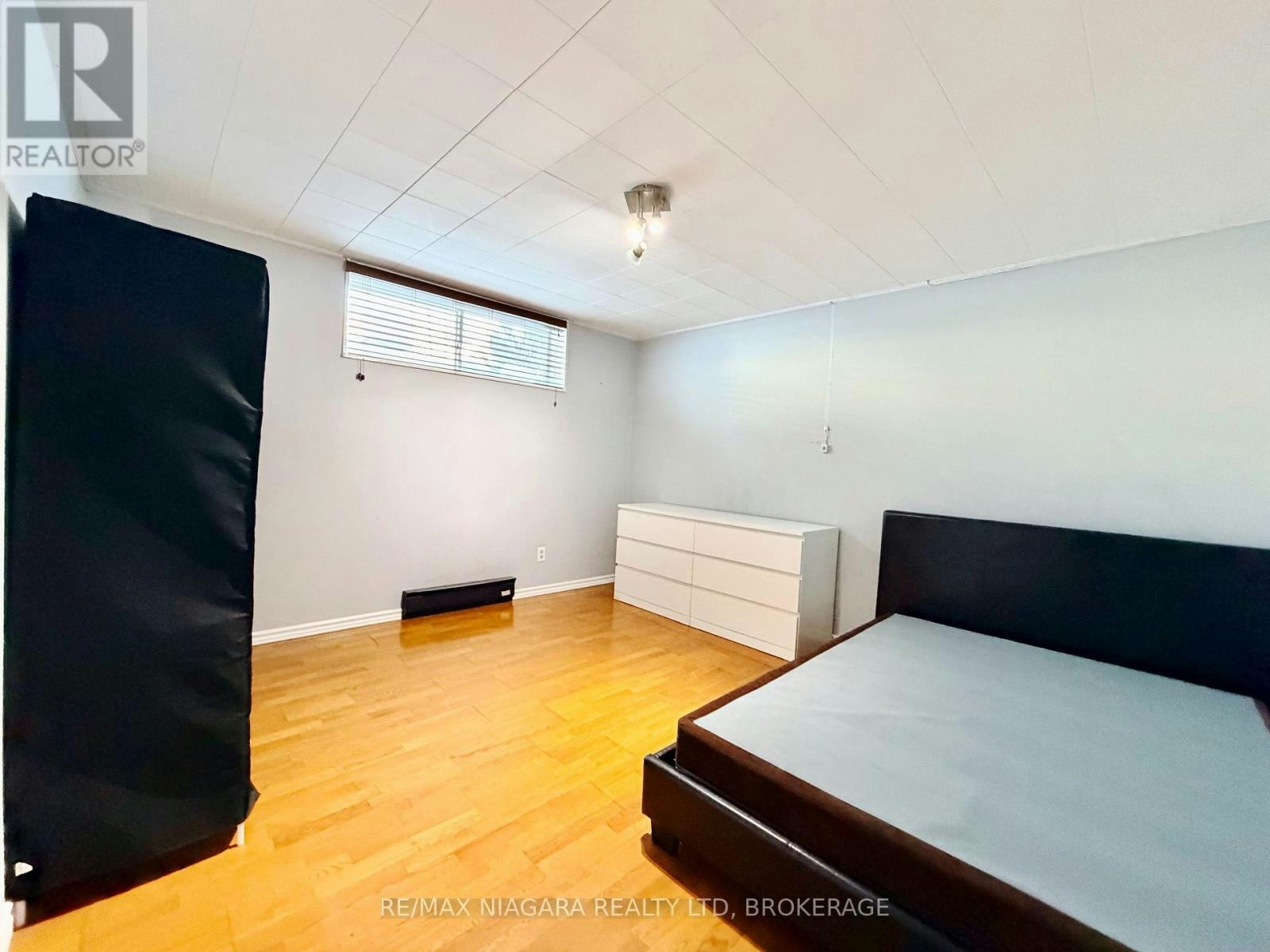 LOWER-6475 Taylor Street, Niagara Falls, ON, L2G 2E9 - 6
