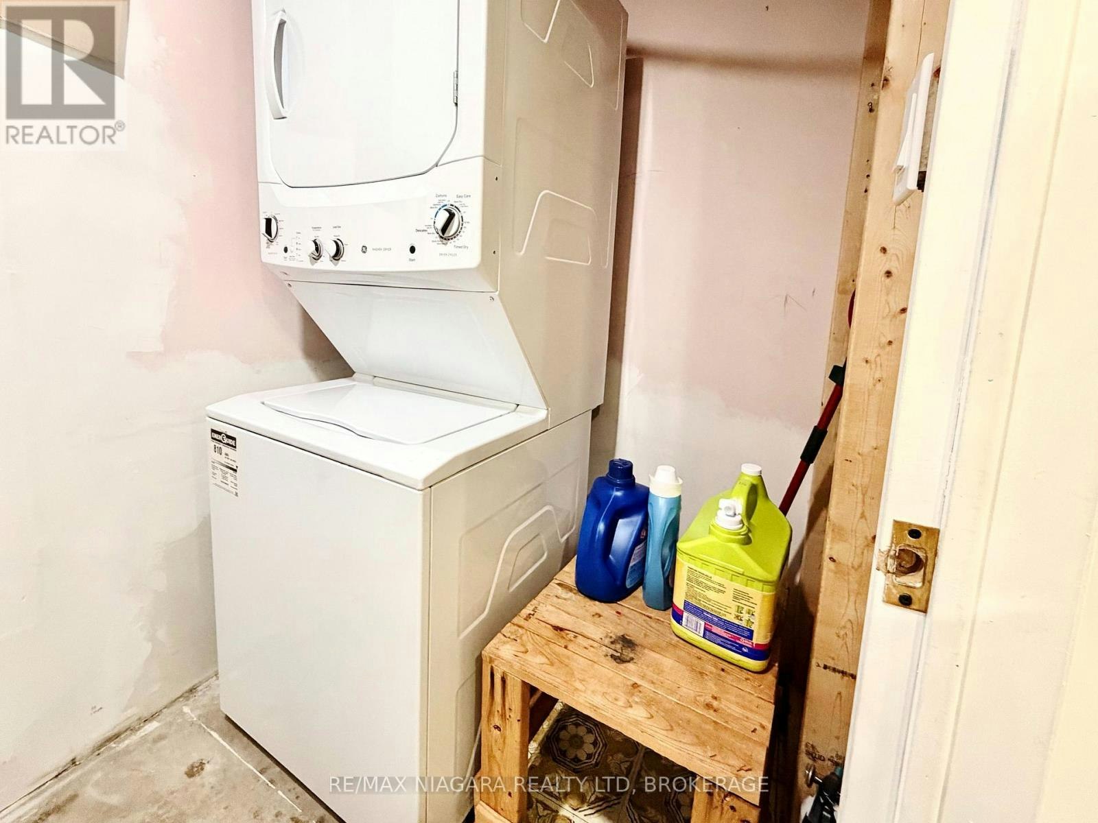LOWER-6475 Taylor Street, Niagara Falls, ON, L2G 2E9 - 9