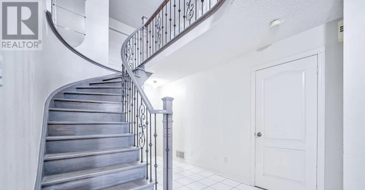 3309 Loyalist Drive, Mississauga, ON, L5L 5T7 - 5