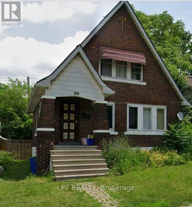 916 Felix Avenue, Windsor, ON, N9C 3L3