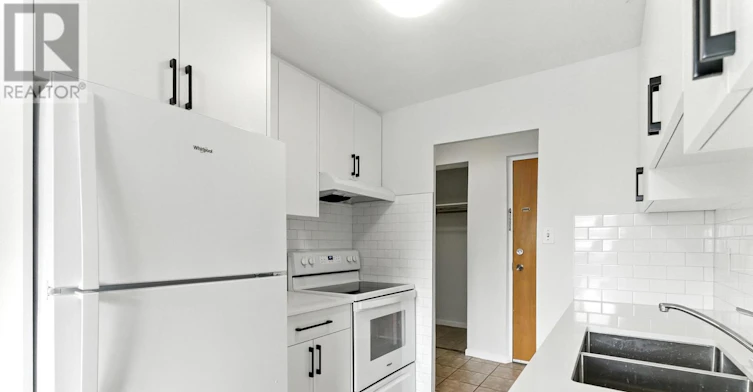 21-106 Cromwell Avenue, Oshawa, ON, L1J 4T6 - 10