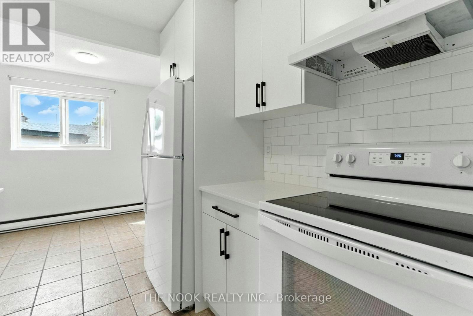 21-106 Cromwell Avenue, Oshawa, ON, L1J 4T6 - 9