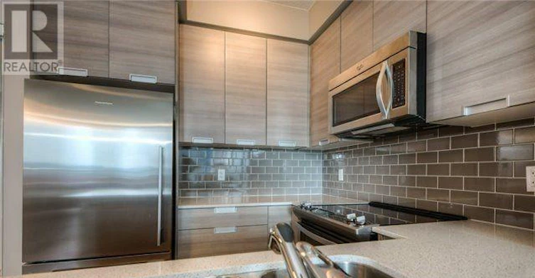 801-55 Eglinton Avenue W, Mississauga, ON, L5R 0E4 - 3