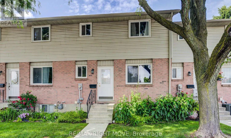 3-486 Springbank Avenue N