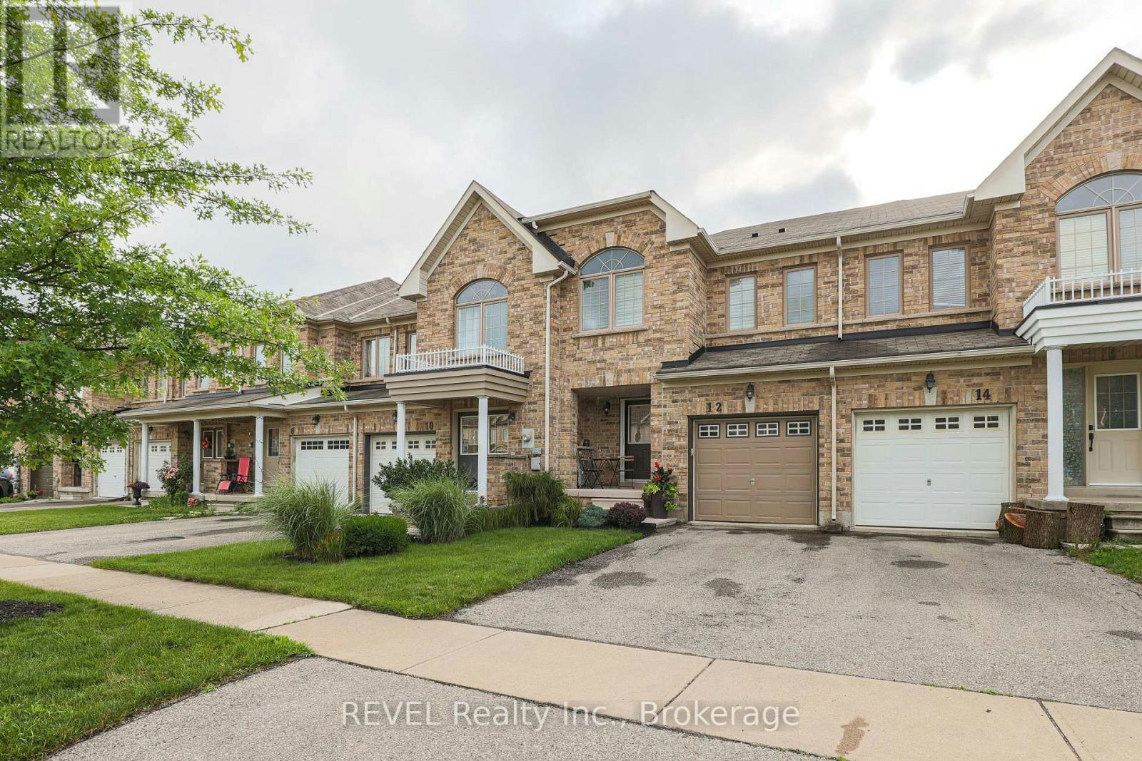 12 Colonel Lyall Street, St. Catharines, ON, L2P 0B1