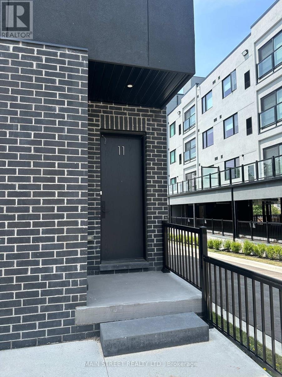 11-59 Charles Street, Newmarket, ON, L3Y 3V7 - 2