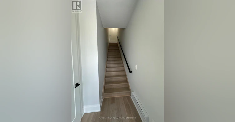 11-59 Charles Street, Newmarket, ON, L3Y 3V7 - 3