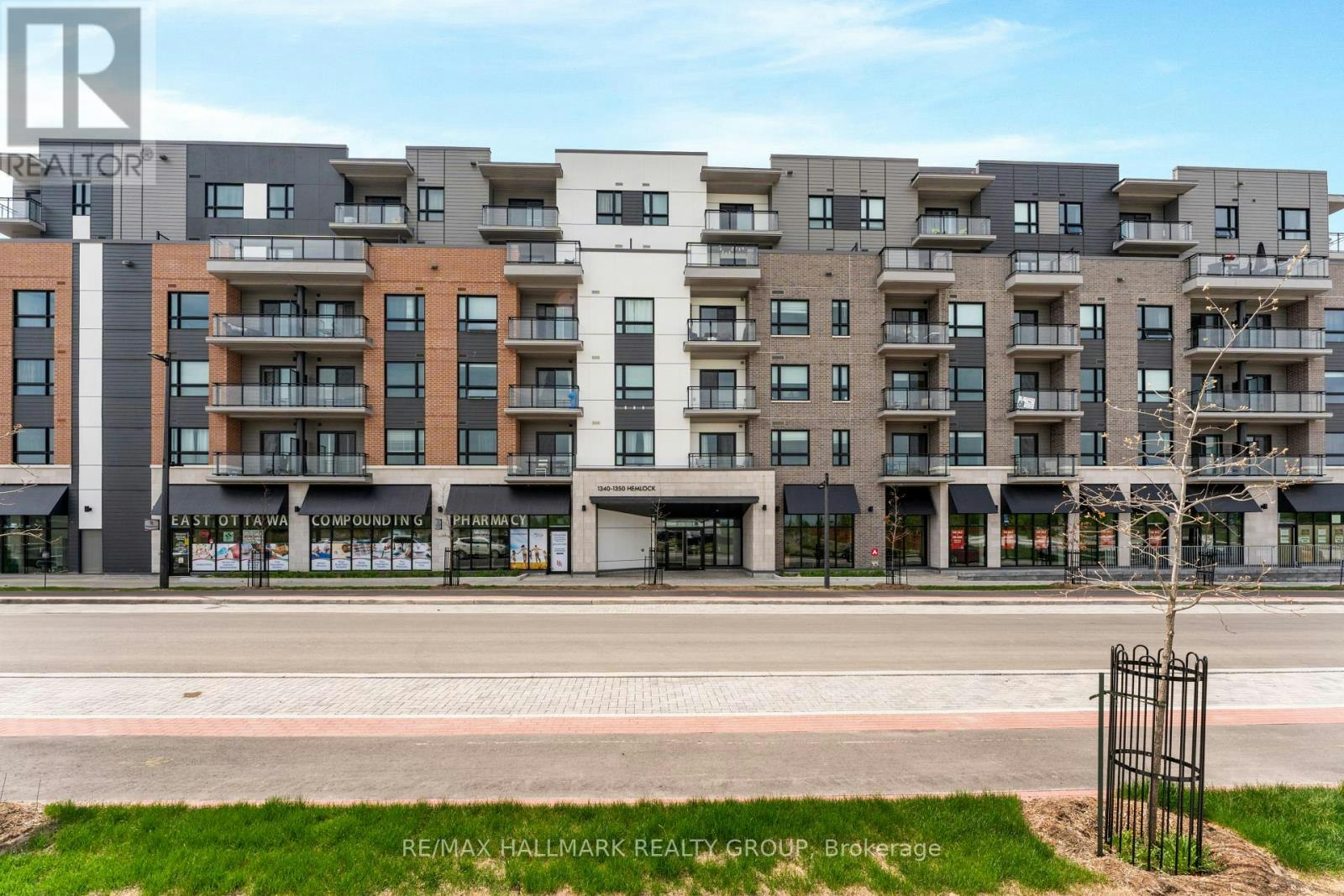 411-1350 Hemlock Road, Ottawa, ON, K1K 5C2
