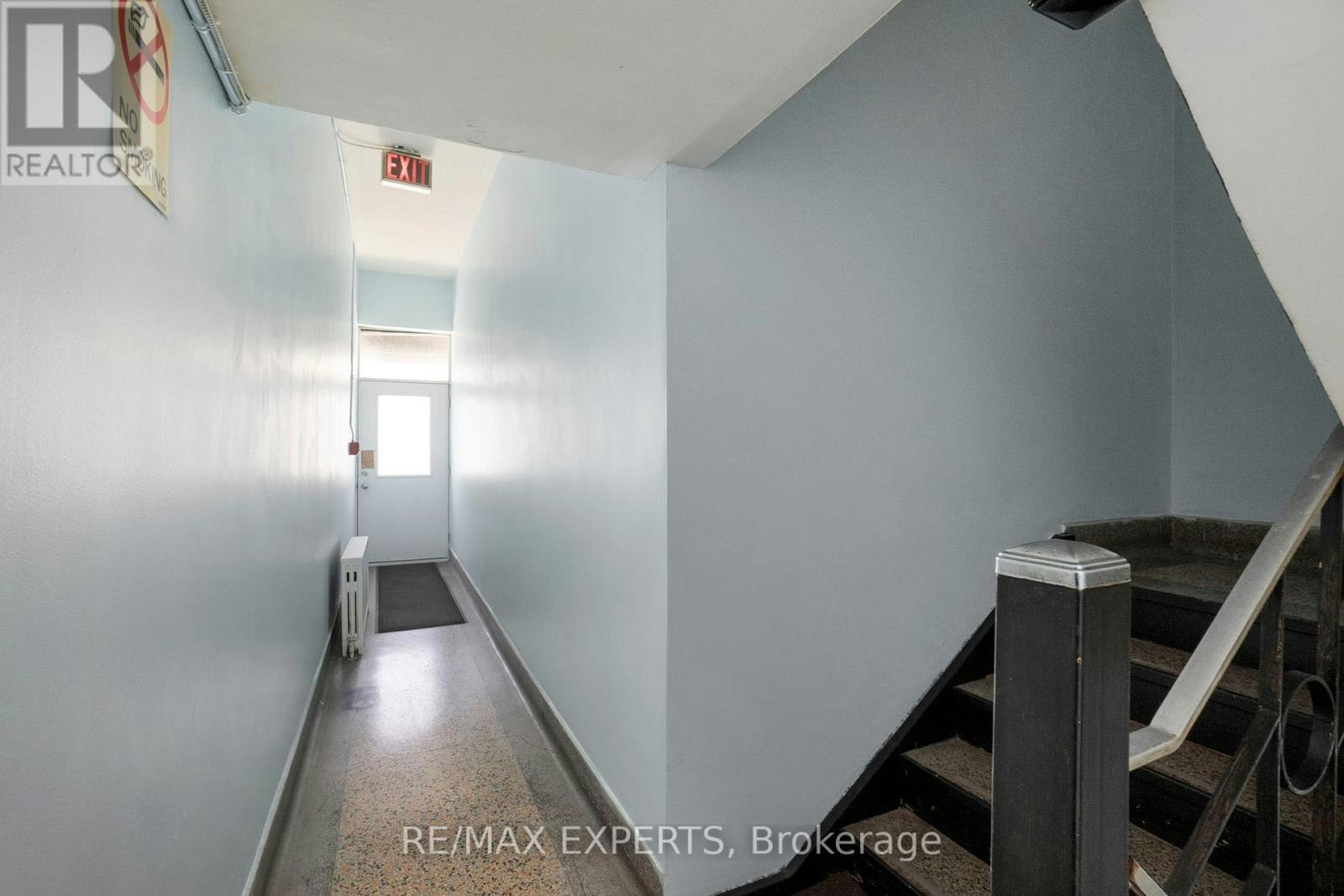 101 3261a Lakeshore Boulevard W, Toronto, ON, L4L 9A6 - 49