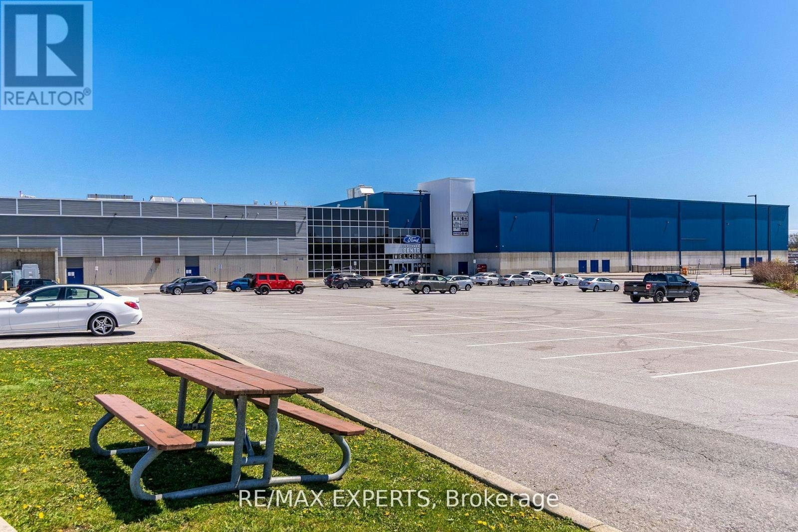 101 3261a Lakeshore Boulevard W, Toronto, ON, L4L 9A6 - 27