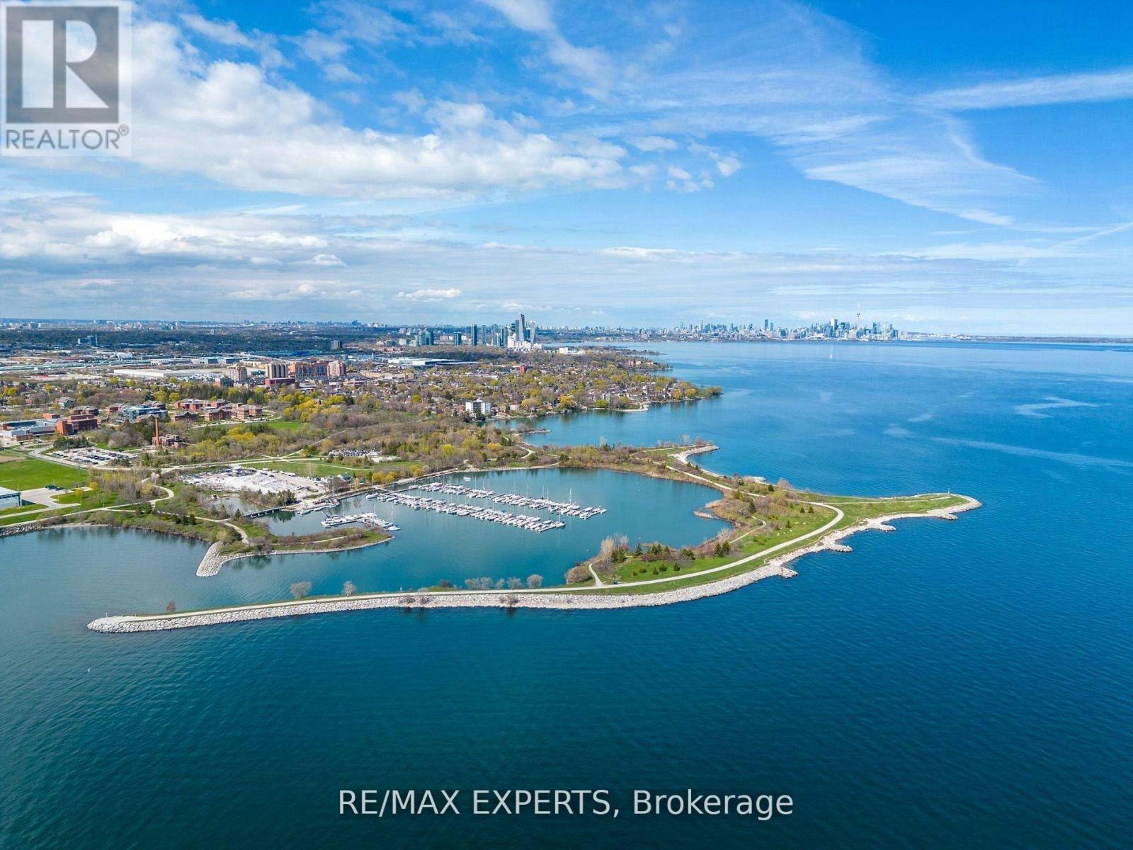101 3261a Lakeshore Boulevard W, Toronto, ON, L4L 9A6 - 31