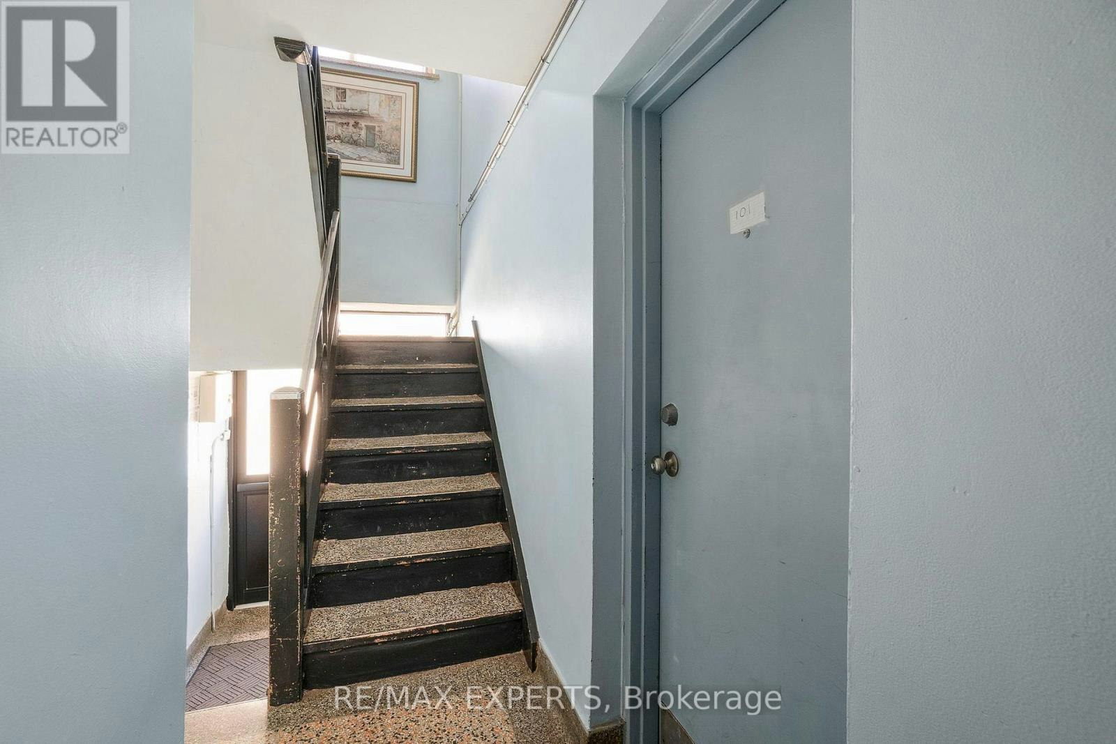101 3261a Lakeshore Boulevard W, Toronto, ON, L4L 9A6 - 46